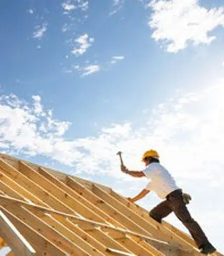 5 THINGS TO CONSIDER WHEN CHOOSING A ROOFING CONTRACTOR